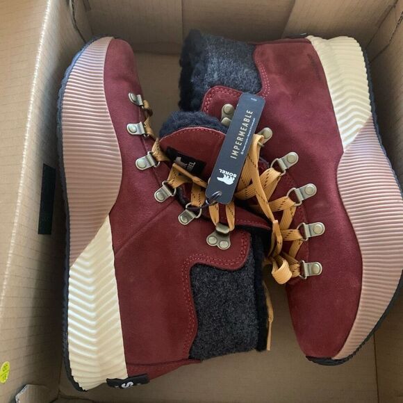 Sorel | Out N About III Conquest Waterproof Boots - Picture 8 of 10